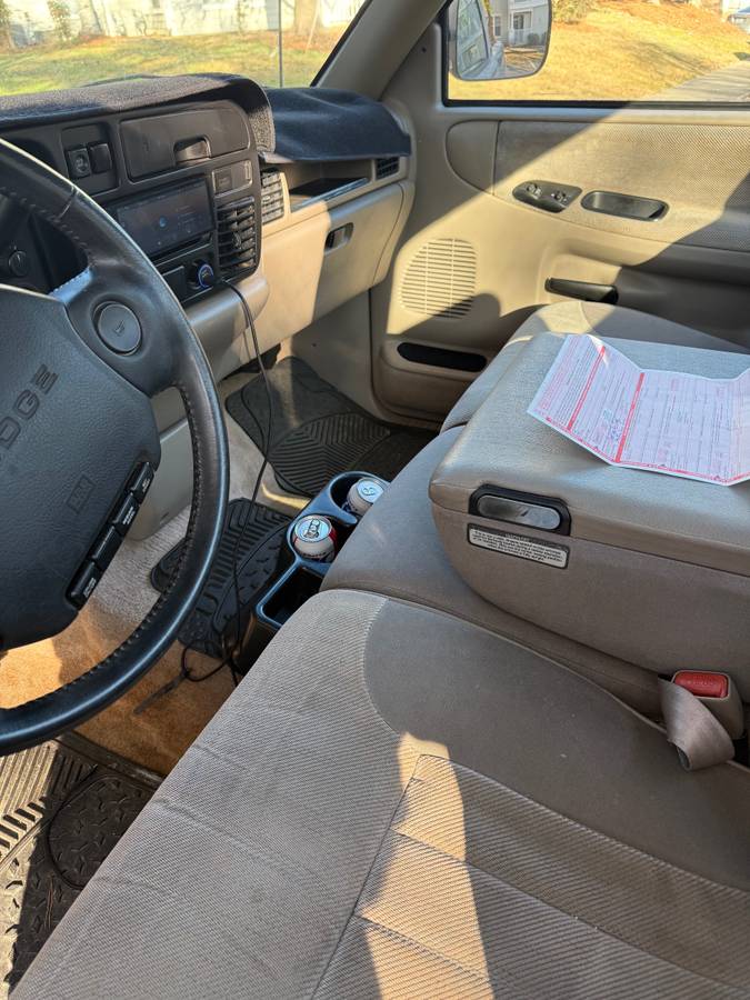 Dodge-ram-1500-1996-silver-13