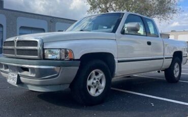 Dodge-ram-1500-1996-white-3
