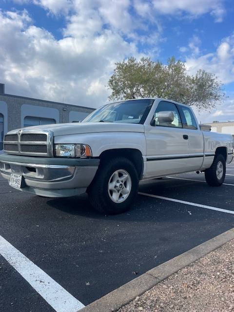 Dodge-ram-1500-1996-white-3