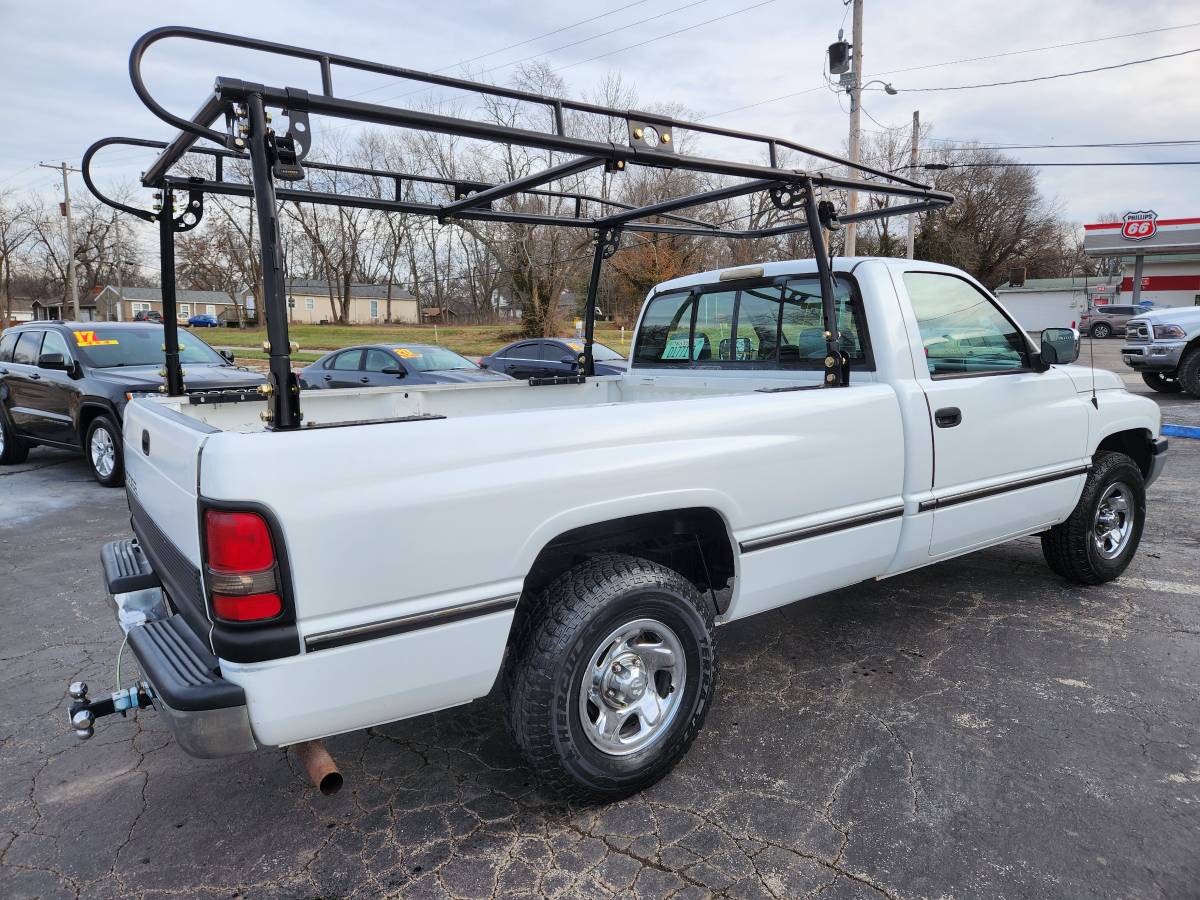 Dodge-ram-1500-slt-1995-white-2