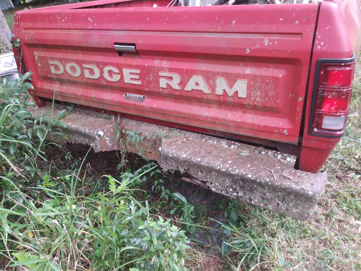 Dodge-ram-1984-2