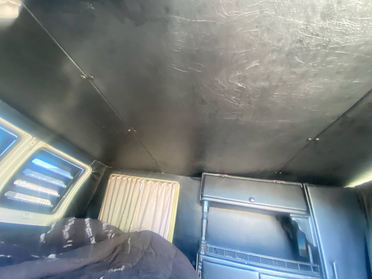 Dodge-ram-1991-white-13