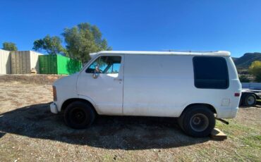 Dodge-ram-1991-white-2