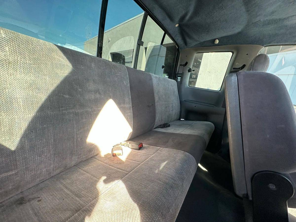 Dodge-ram-1996-black-13