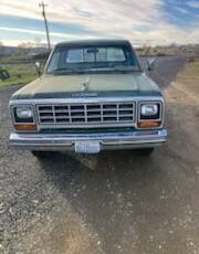 Dodge-ram-250-custom-1985-green-2