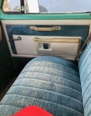 Dodge-ram-250-custom-1985-green-8