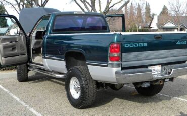 Dodge-ram-2500-1995-green-14