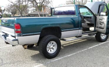 Dodge-ram-2500-1995-green-15