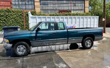 Dodge-ram-2500-1995-green