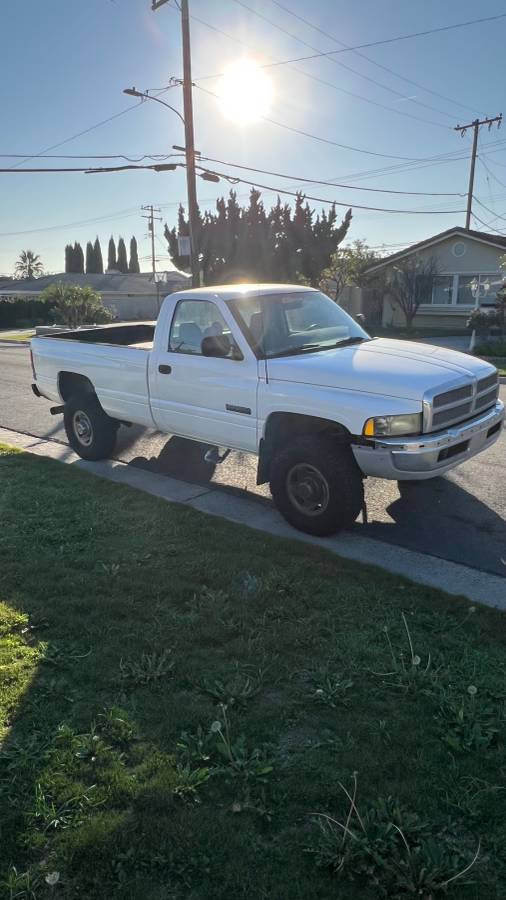 Dodge-ram-2500-diesel-1994-white-1