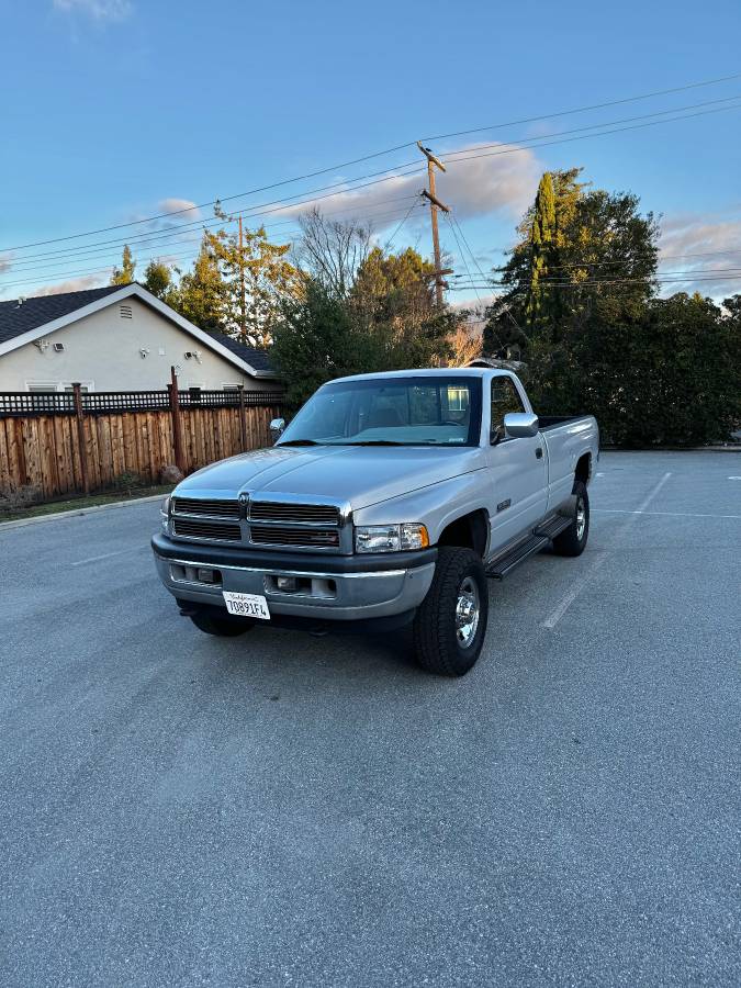 Dodge-ram-2500-slt-laramie-4x4-diesel-1995-silver-3