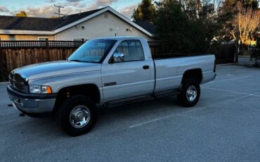 Dodge-ram-2500-slt-laramie-4x4-diesel-1995-silver