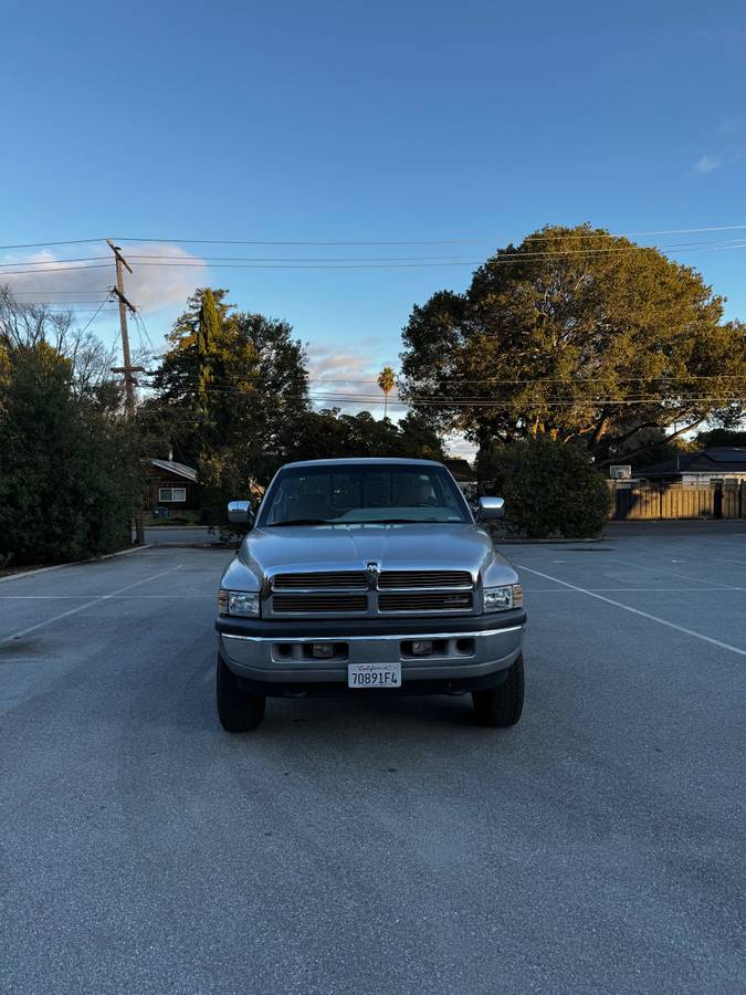 Dodge-ram-2500-slt-laramie-4x4-diesel-1995-silver-9