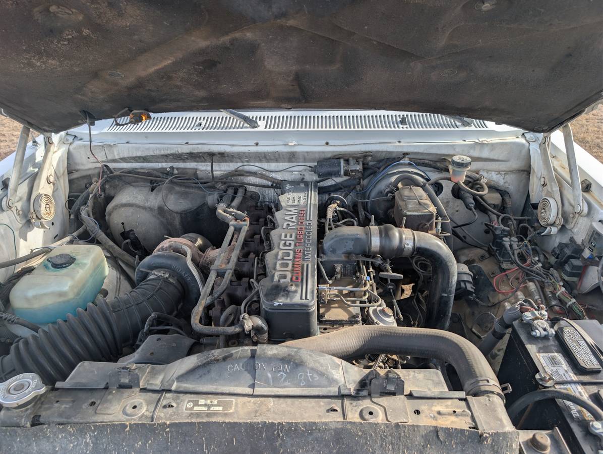 Dodge-ram-3500-diesel-1992-white-4