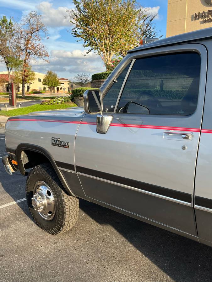 Dodge-ram-3500-diesel-1993-silver-1