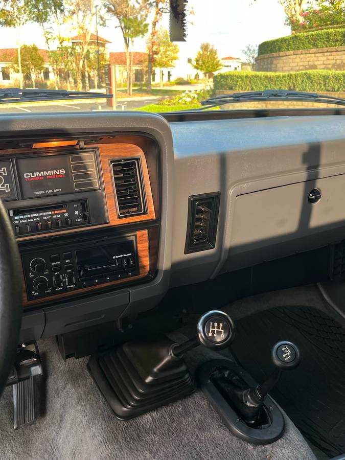 Dodge-ram-3500-diesel-1993-silver-12