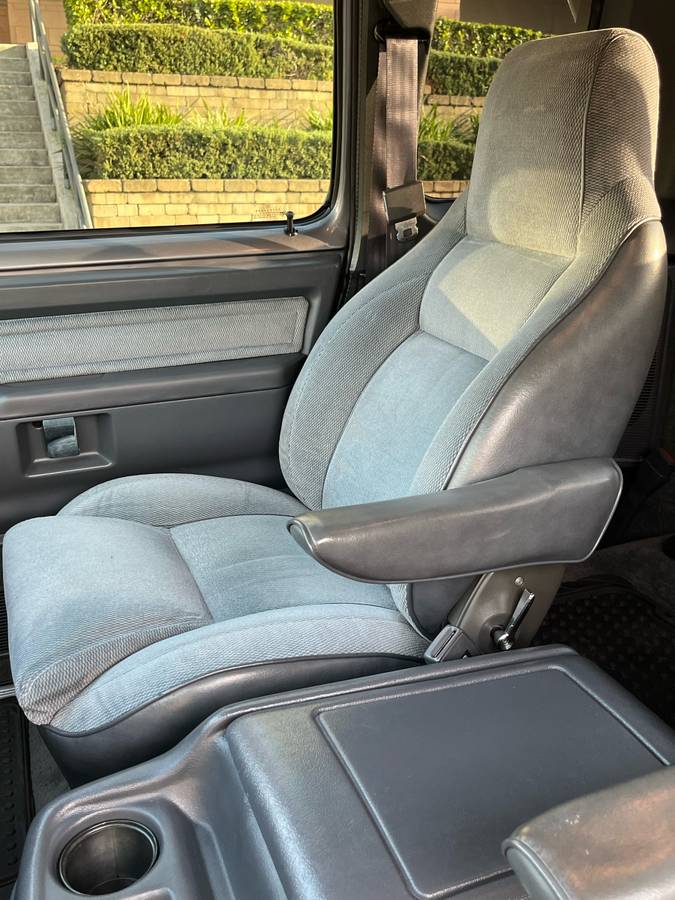 Dodge-ram-3500-diesel-1993-silver-14