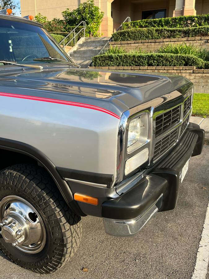 Dodge-ram-3500-diesel-1993-silver-17