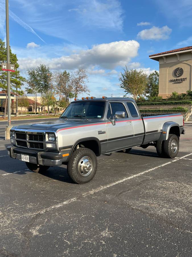 Dodge-ram-3500-diesel-1993-silver-4