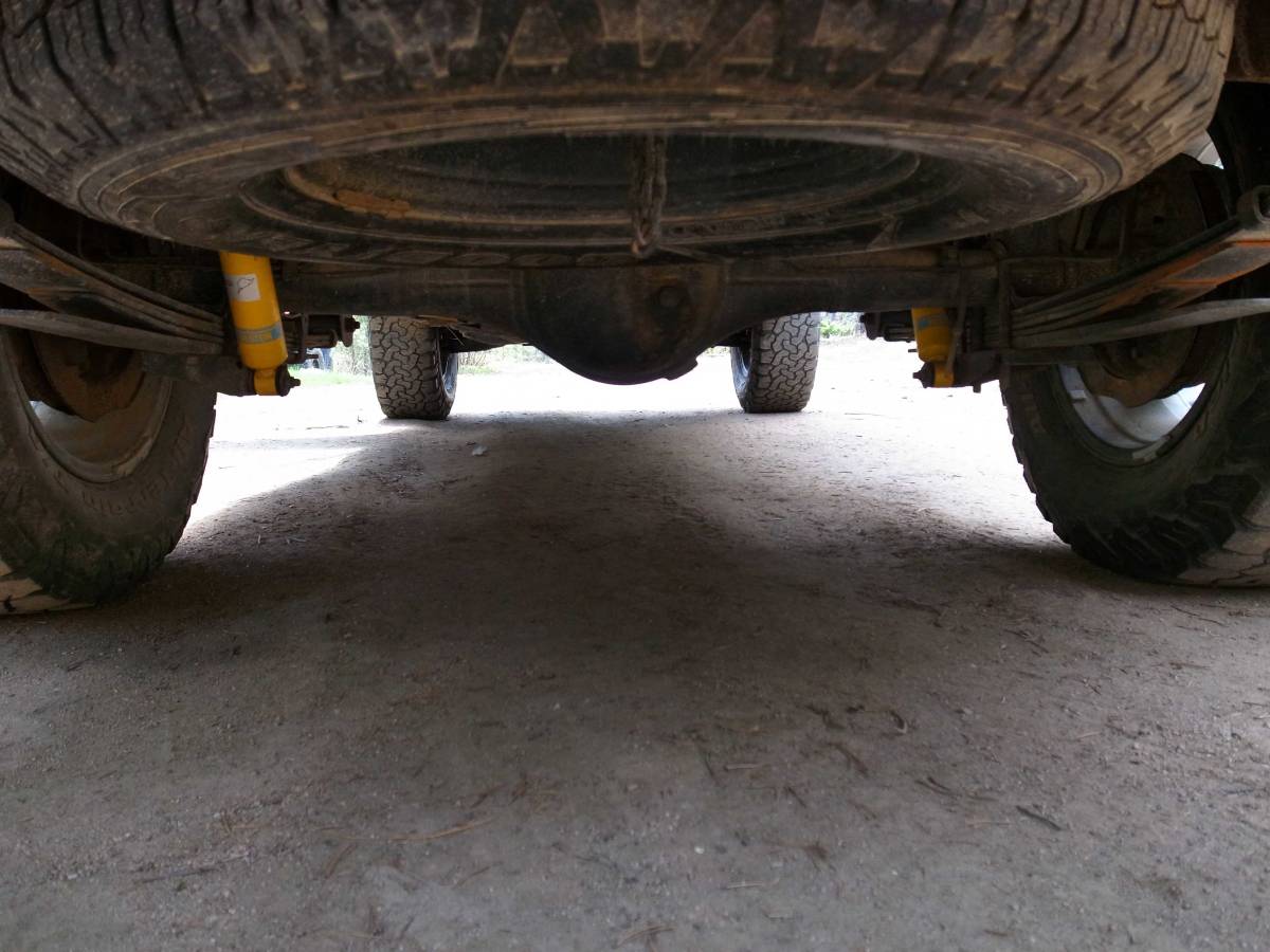 Dodge-ram-50-1988-silver-11