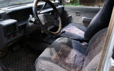 Dodge-ram-50-1988-silver-7