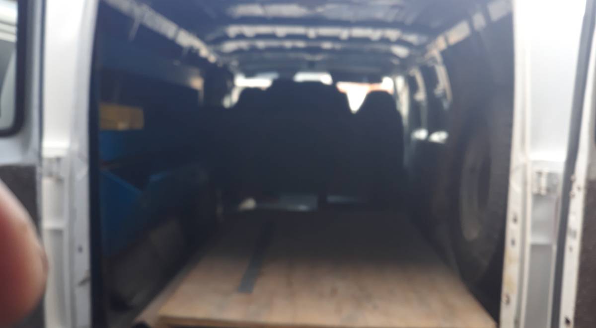 Dodge-ram-b250-1994-white-3