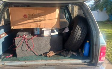 Dodge-ram-charger-1986-blue-2