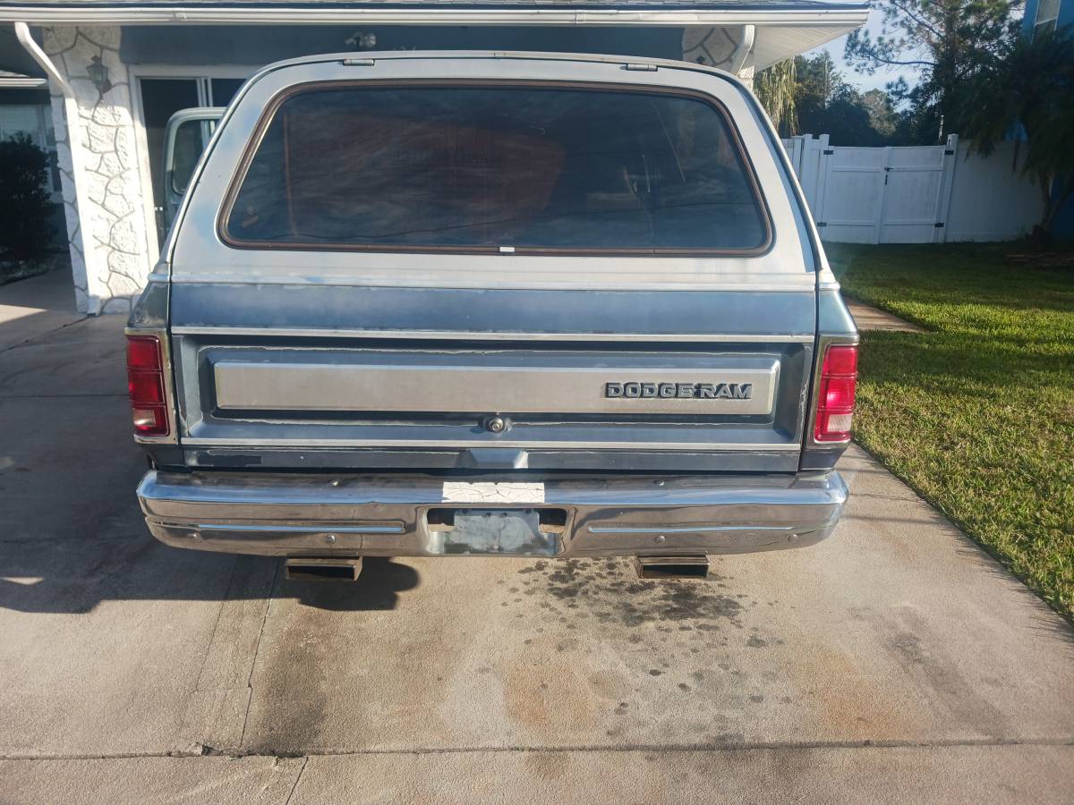 Dodge-ram-charger-1986-blue-3