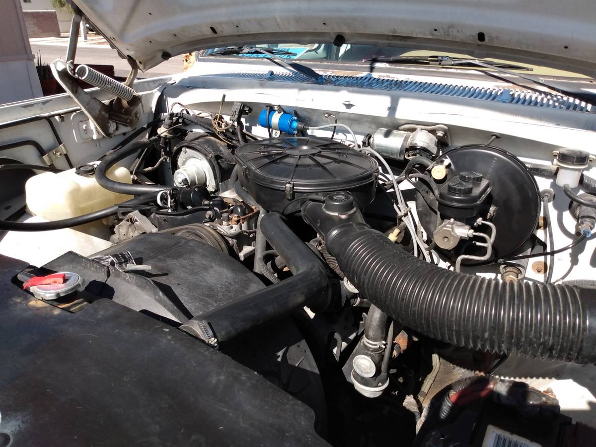 Dodge-ram-d100-1988-white-3