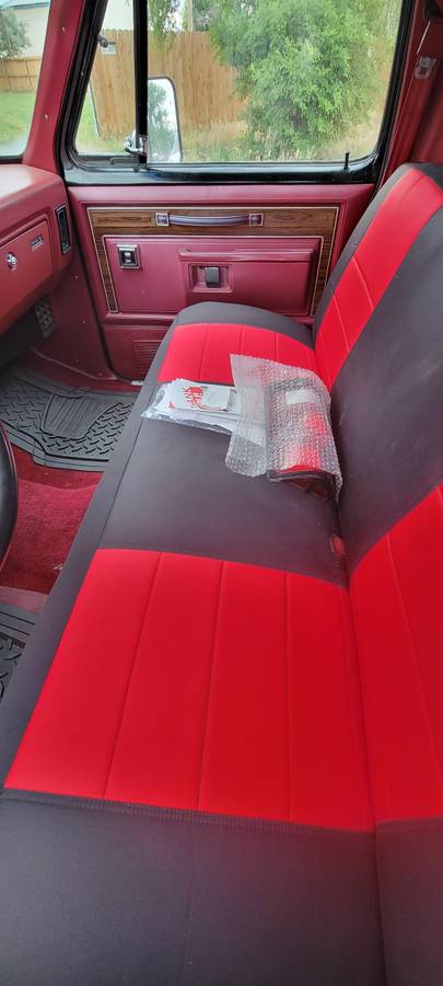 Dodge-ram-d150-1984-black-10