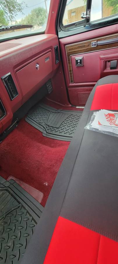 Dodge-ram-d150-1984-black-8