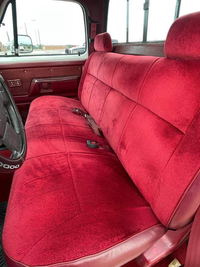 Dodge-ram-diesel-1992-white-10