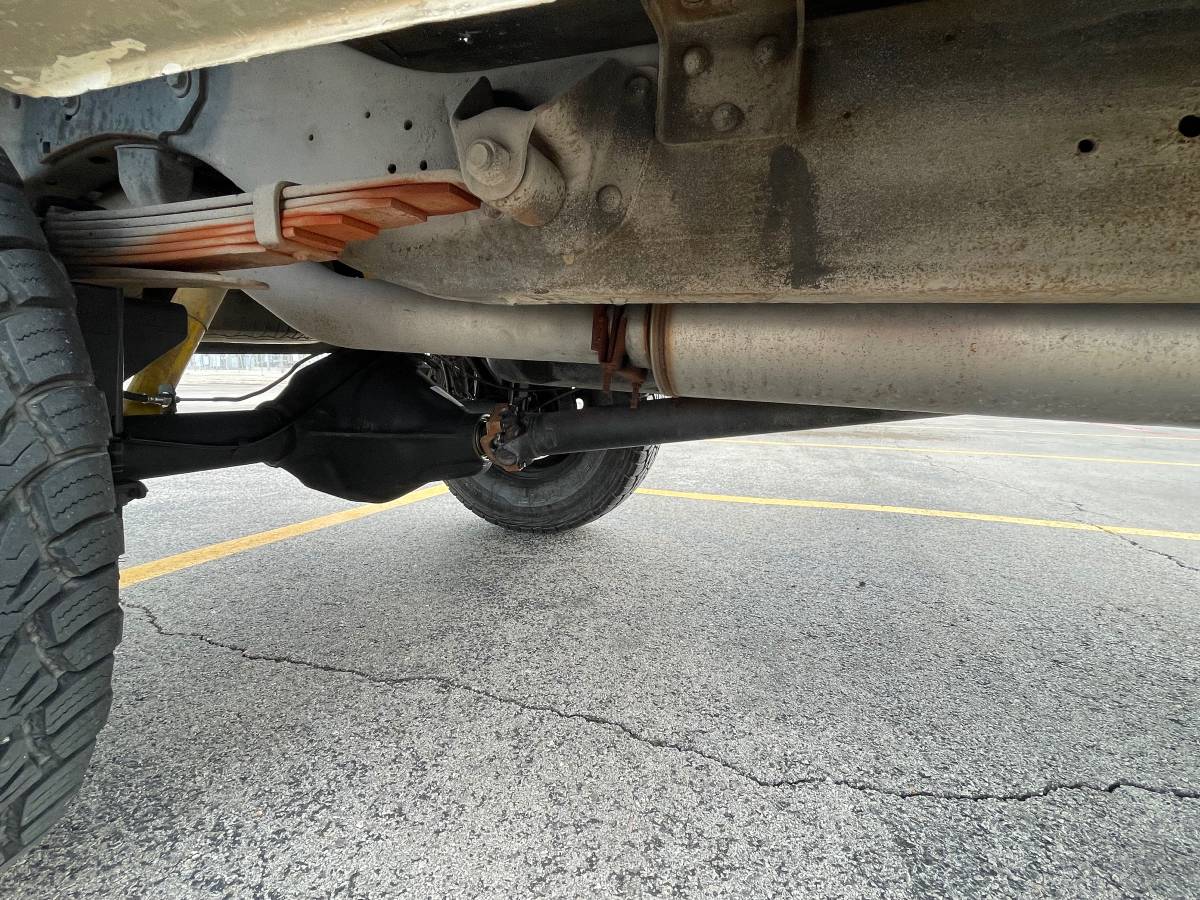 Dodge-ram-diesel-1992-white-13