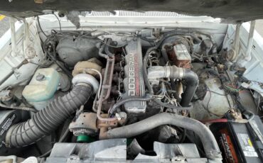 Dodge-ram-diesel-1992-white-17
