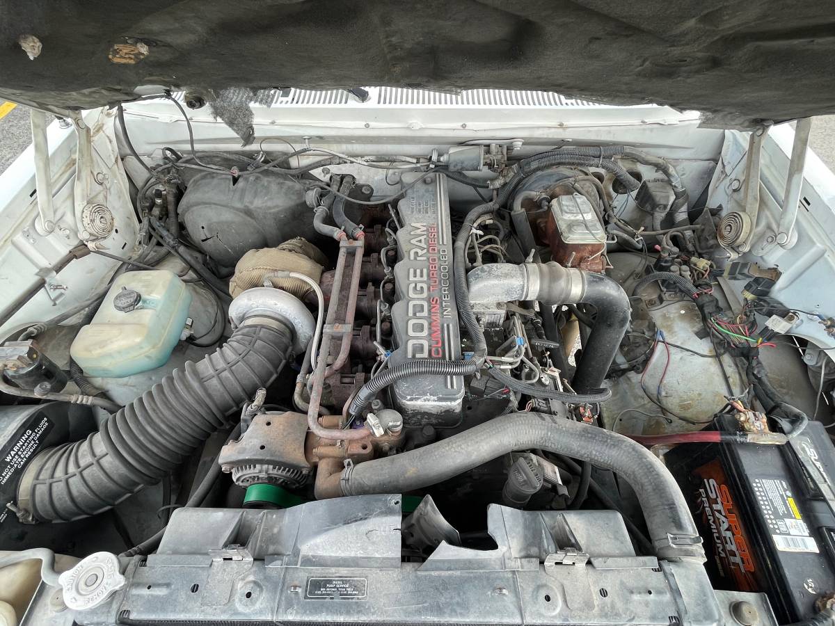 Dodge-ram-diesel-1992-white-17