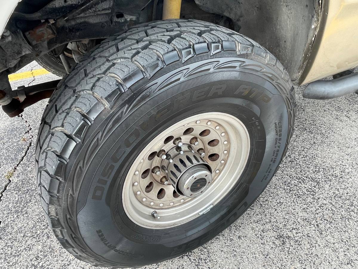 Dodge-ram-diesel-1992-white-3