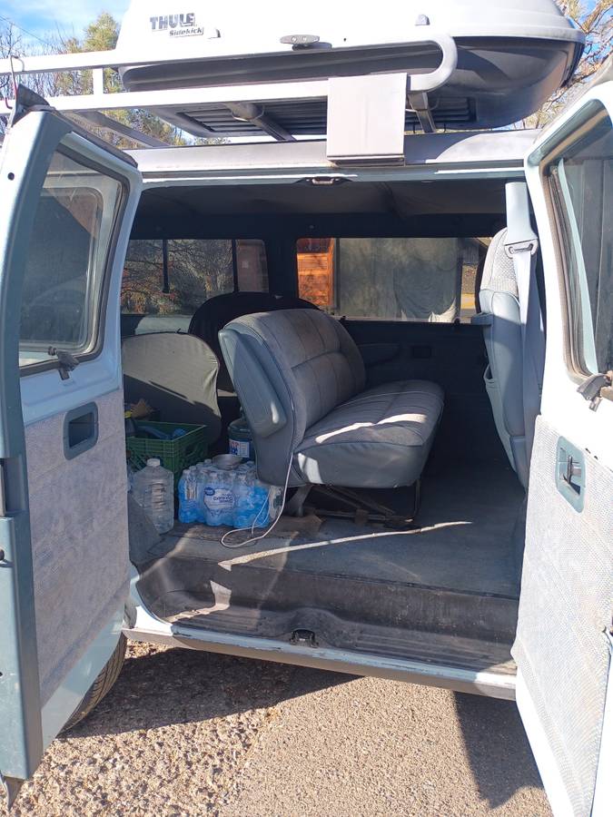 Dodge-ram-van-1500-1996-grey-8