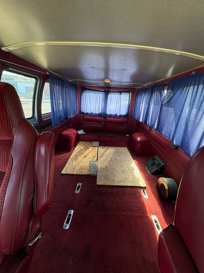 Dodge-ram-van-b250-1991-grey-14