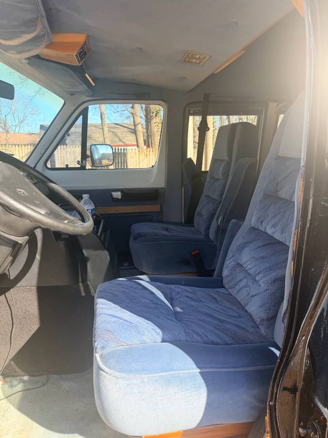 Dodge-ram-van-b250-1993-black-20
