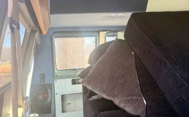 Dodge-ram-van-b250-1993-black-4