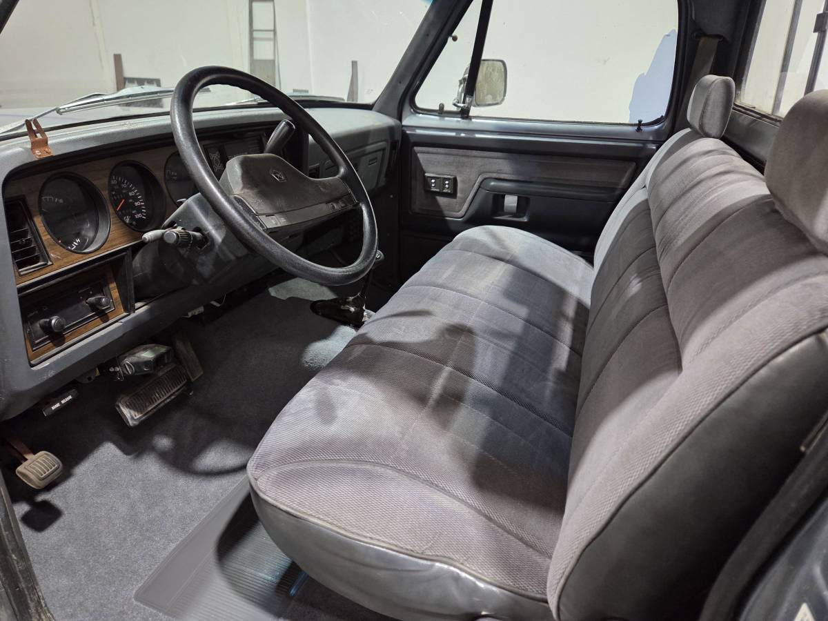 Dodge-ram-w250-4x4-diesel-1991-silver-15