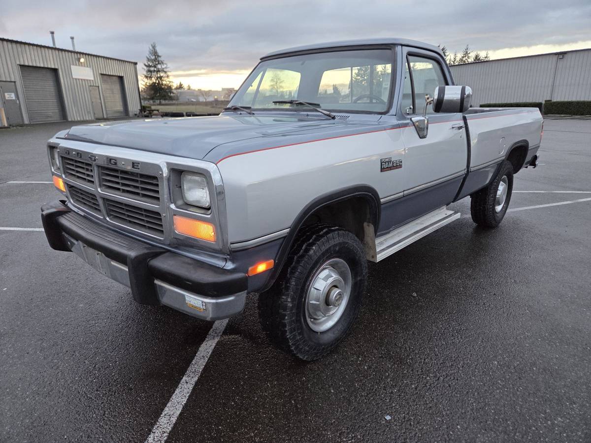 Dodge-ram-w250-4x4-diesel-1991-silver