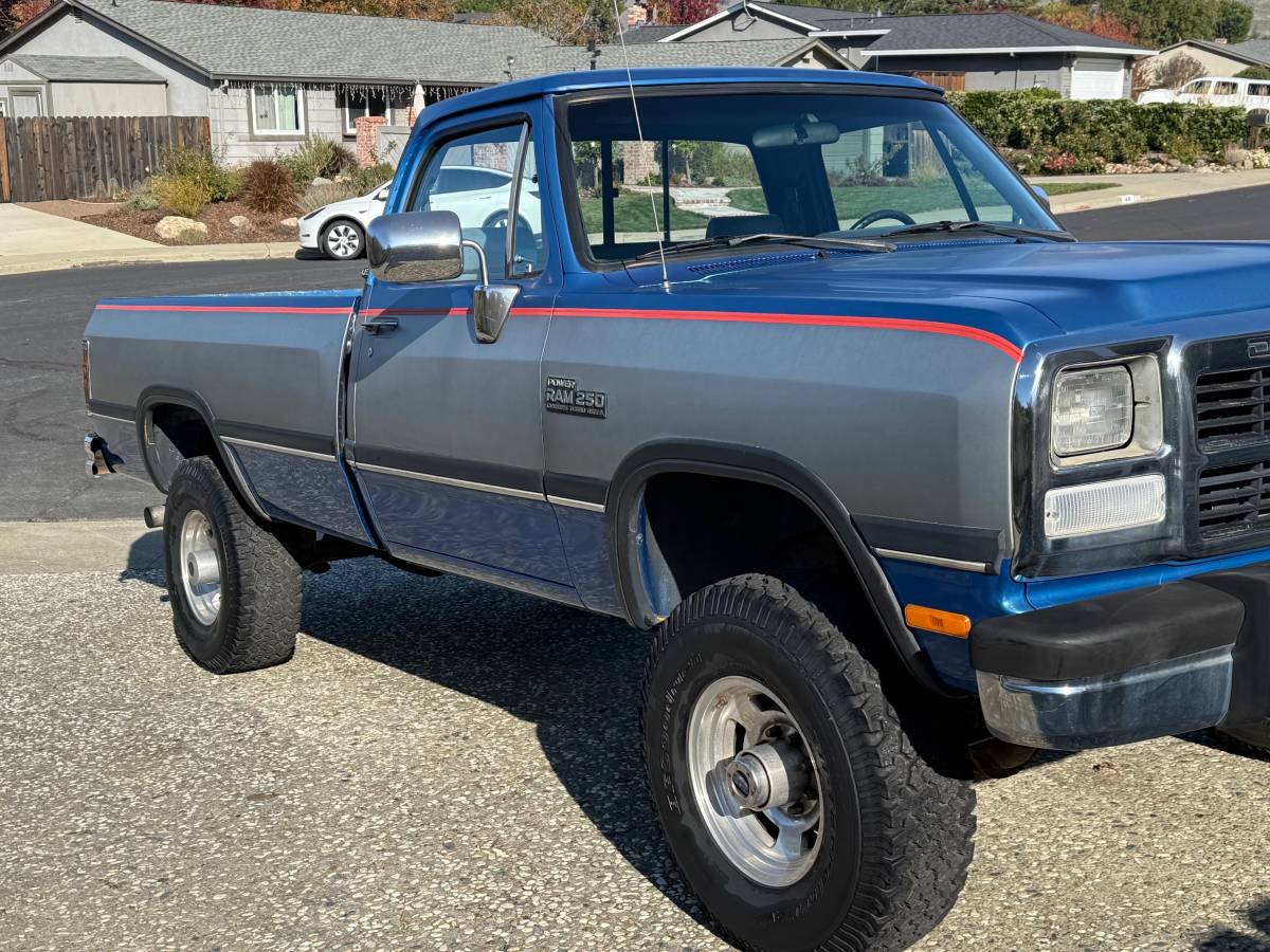 Dodge-ram-w250-diesel-1992-2