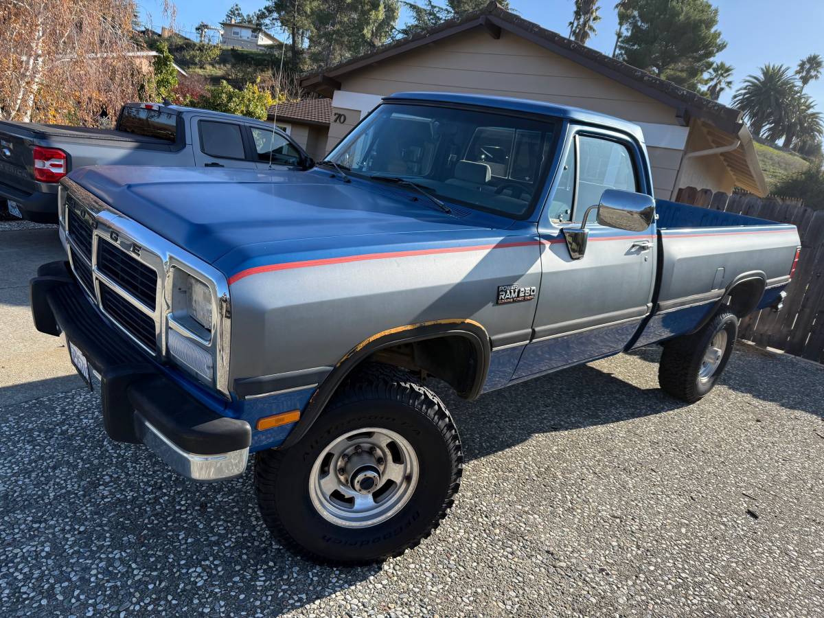 Dodge-ram-w250-diesel-1992-4