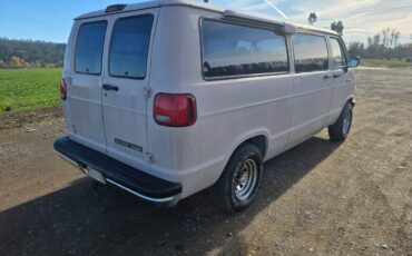 Dodge-ram-wagon-b250-1994-custom-6