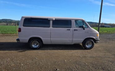 Dodge-ram-wagon-b250-1994-custom-7