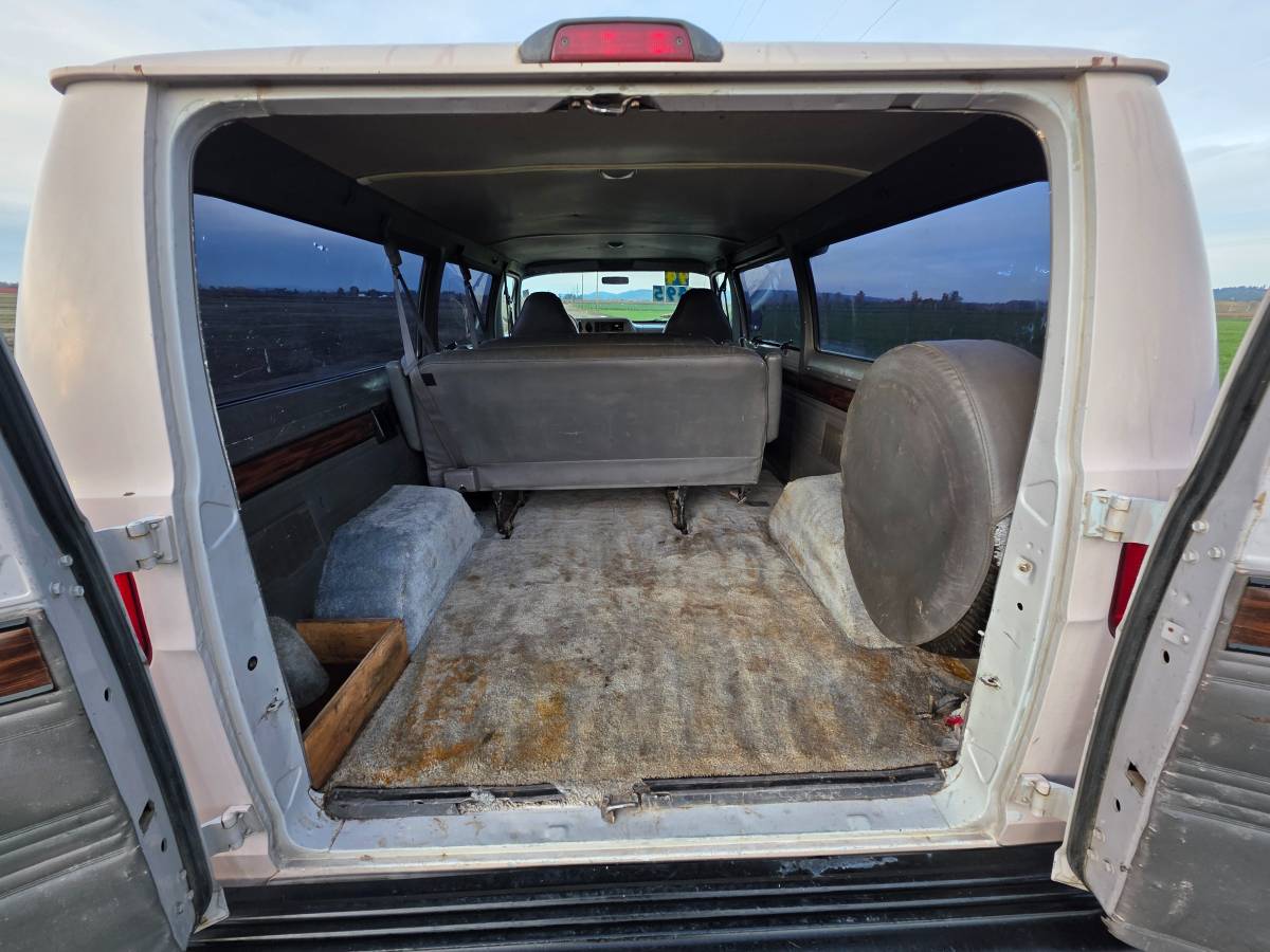 Dodge-ram-wagon-b250-1994-custom-9