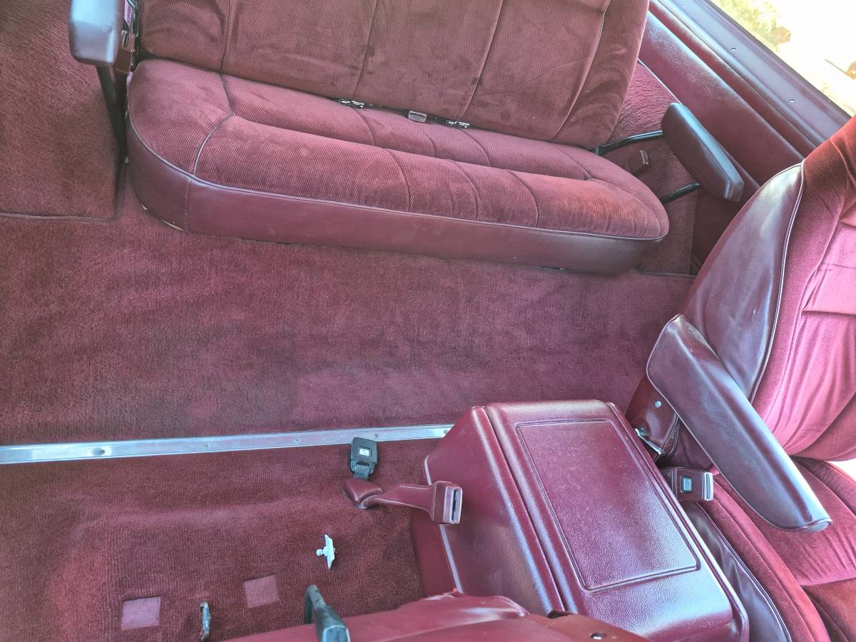 Dodge-ramcharger-150-1989-white-101