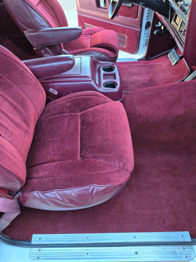 Dodge-ramcharger-150-1989-white-15