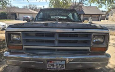 Dodge-ramcharger-1989-blue